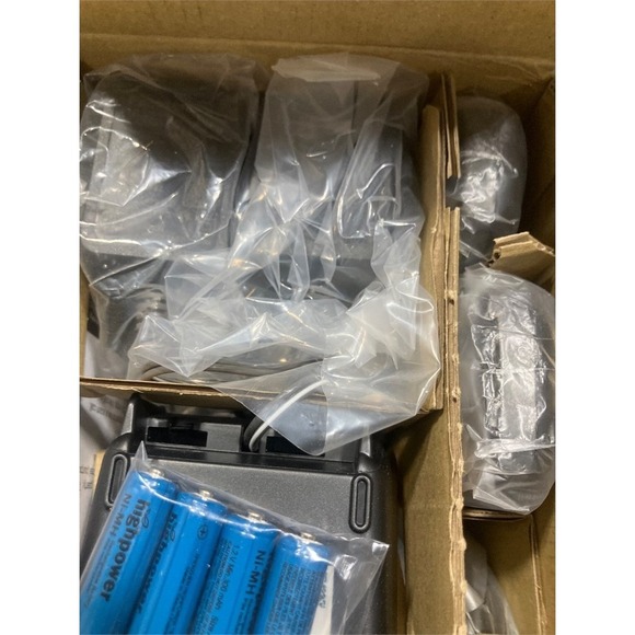 KX-TGD832M Panasonic 2-Handset Cordless Phone with Call Block & Bilingual ID - Picture 3 of 11